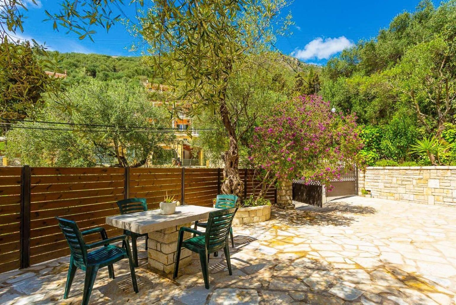 Villa Katerina Katávolos エクステリア 写真